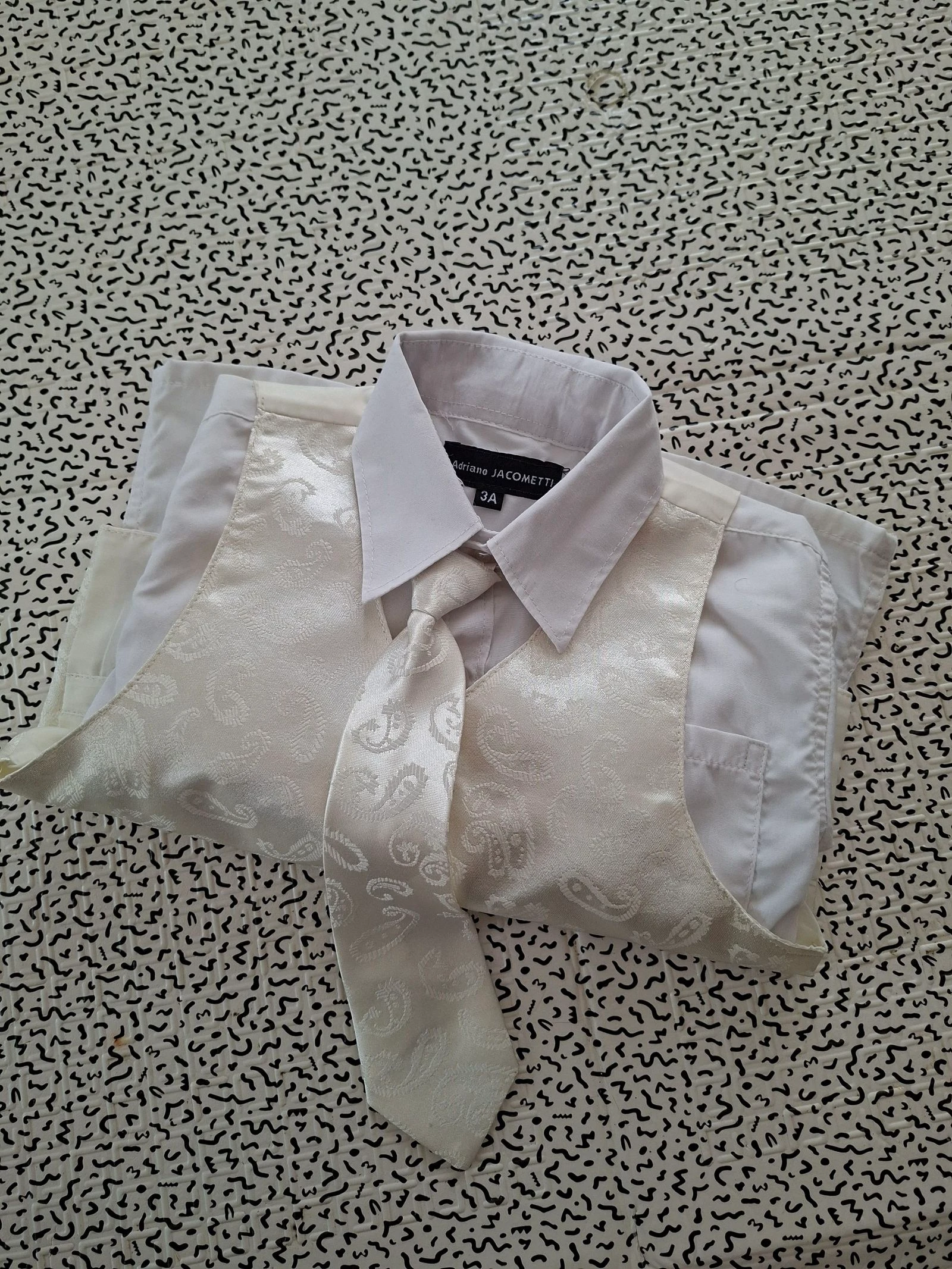 Conjunto de ceremonia para niño de 3 años Adriano Jacometti camisa chaleco corbata marfil boda – photo 6
